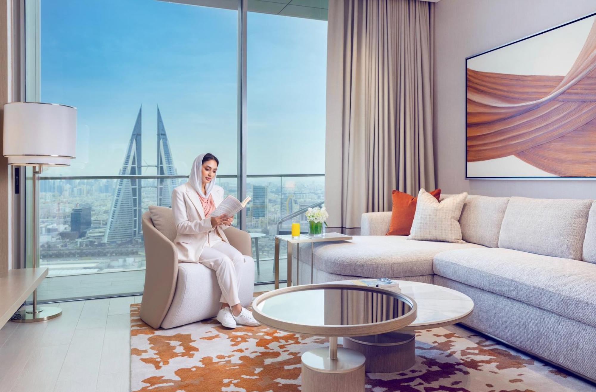 Hotel Onyx Rotana Manama Zewnętrze zdjęcie A living room at the Address Downtown Hotel