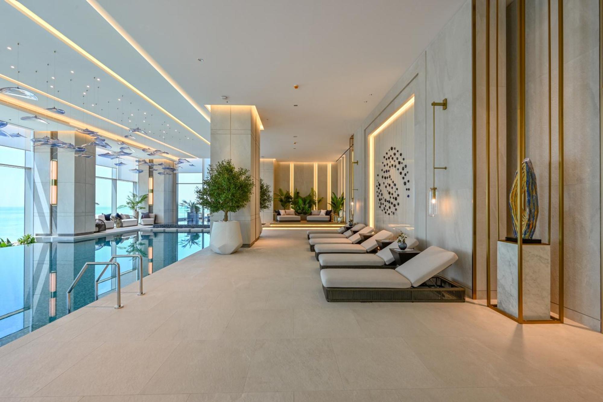 Hotel Onyx Rotana Manama Zewnętrze zdjęcie The pool at the 1018