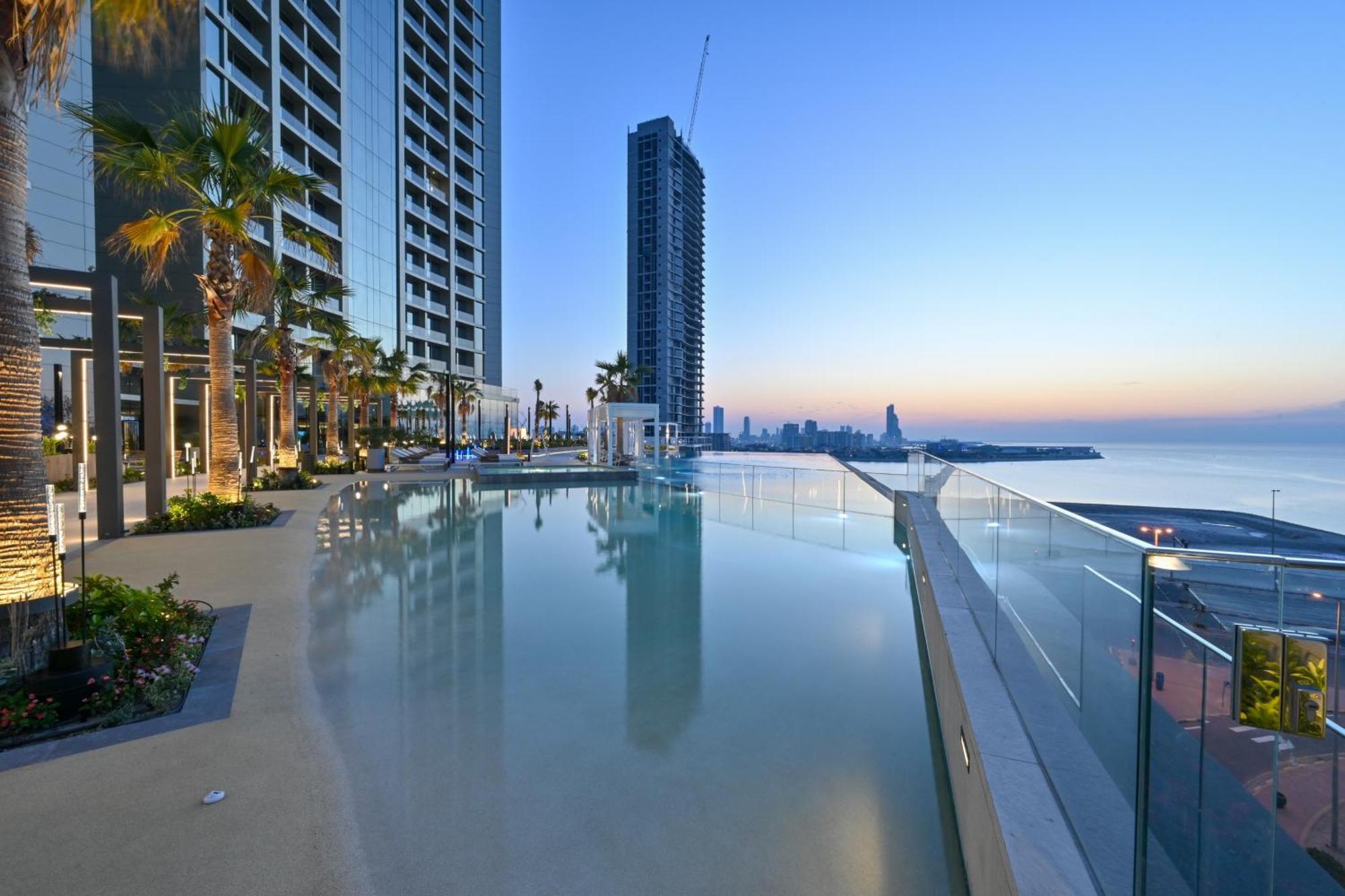 Hotel Onyx Rotana Manama Zewnętrze zdjęcie Infinity pool at the Ritz-Carlton, DIFC