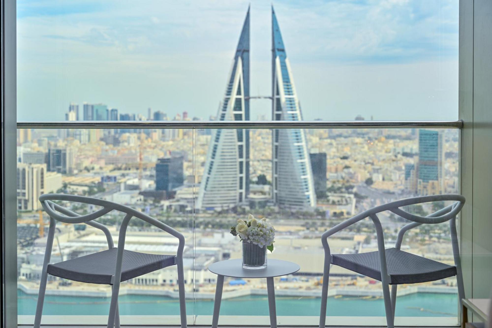 Hotel Onyx Rotana Manama Zewnętrze zdjęcie View of the Four Seasons Hotel