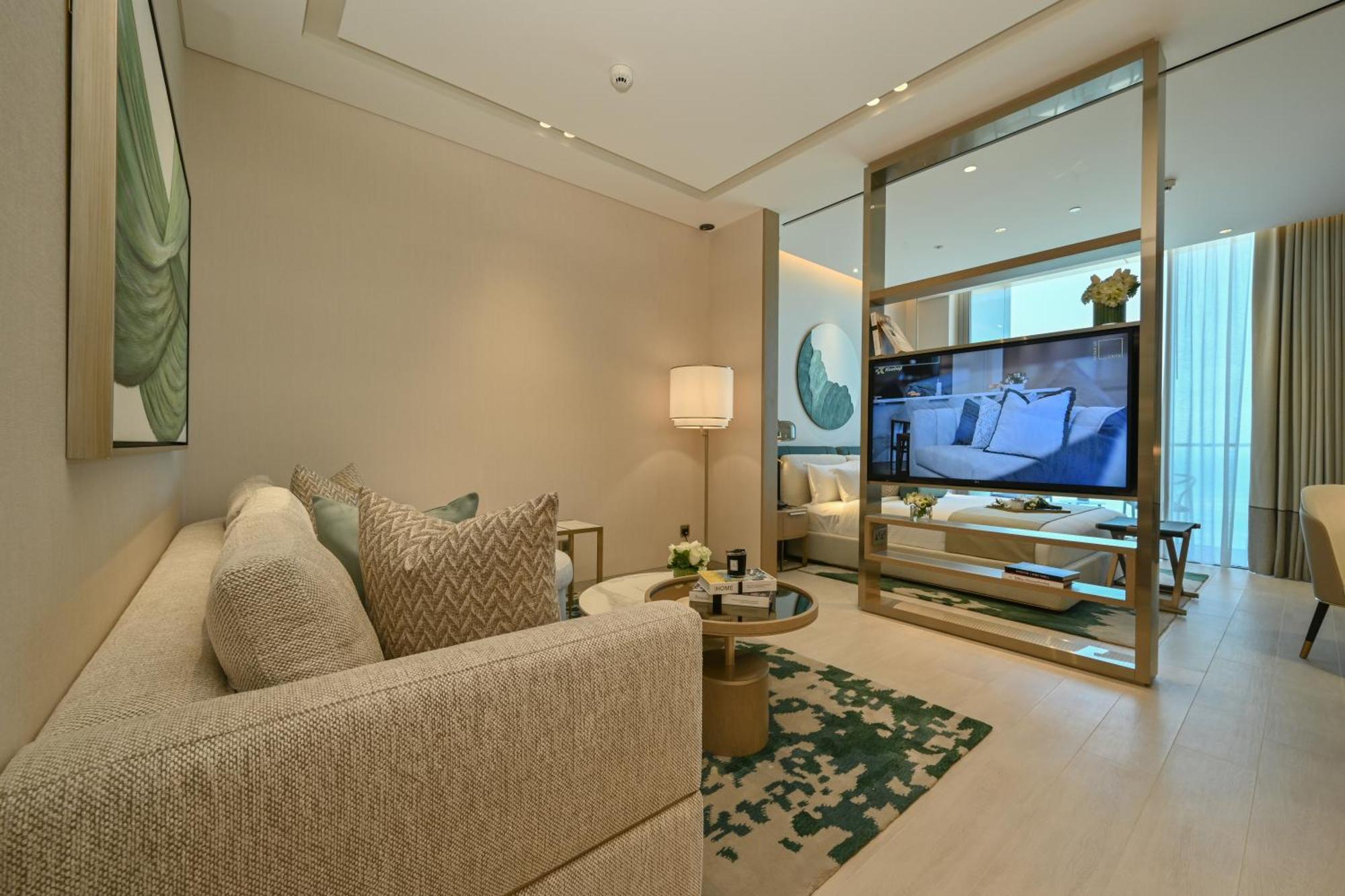 Hotel Onyx Rotana Manama Zewnętrze zdjęcie A living room at the Ritz-Carlton, DIFC