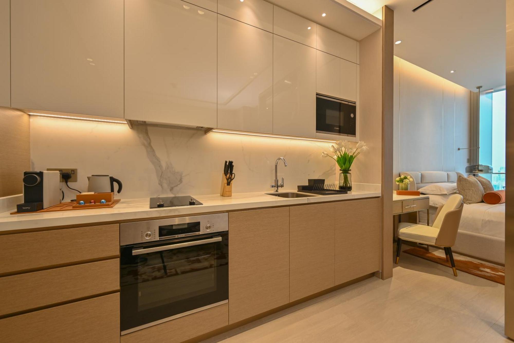 Hotel Onyx Rotana Manama Zewnętrze zdjęcie A kitchen in a serviced apartment in Hong Kong