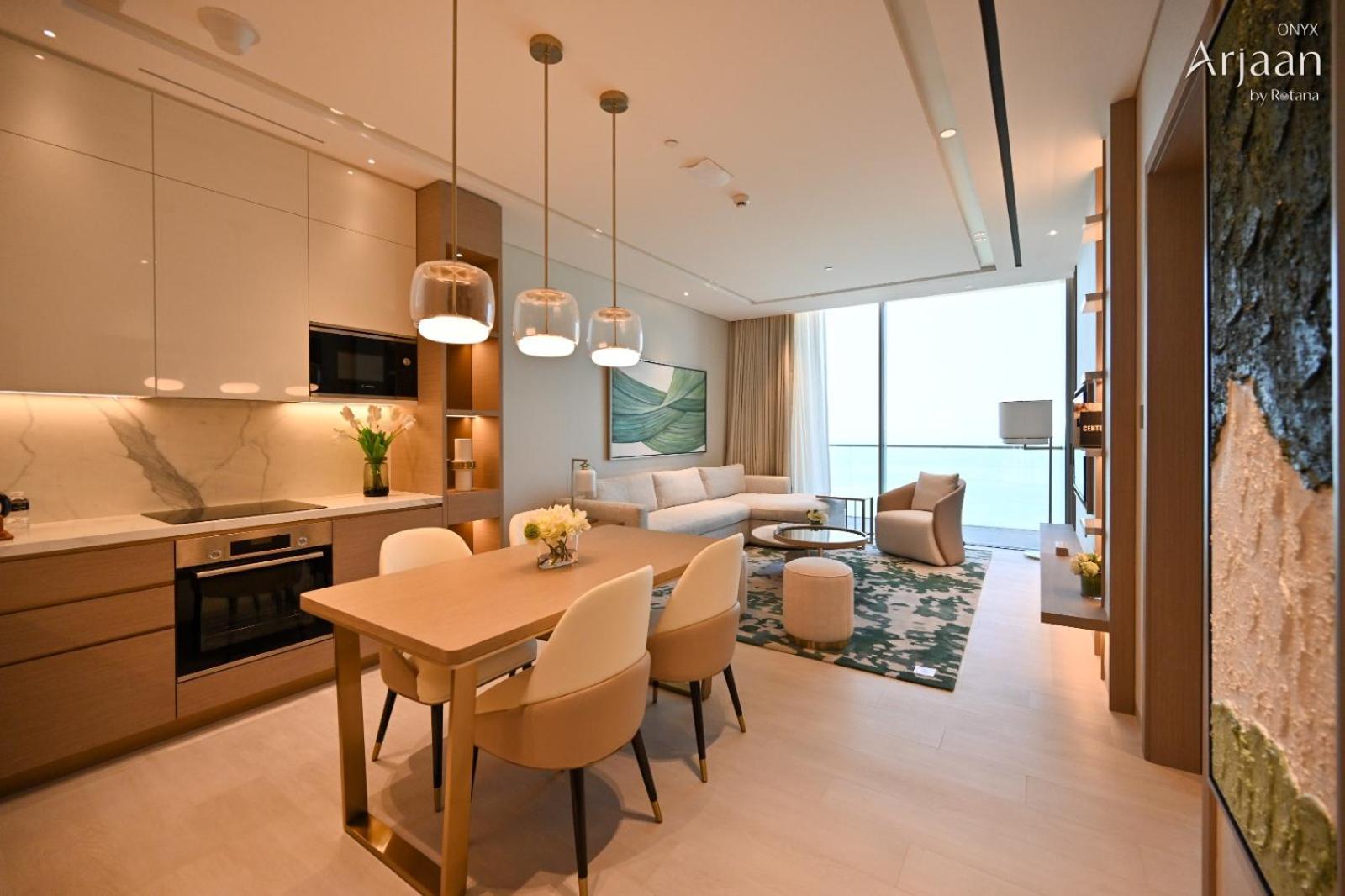Hotel Onyx Rotana Manama Zewnętrze zdjęcie A living room at the Ritz-Carlton, DIFC